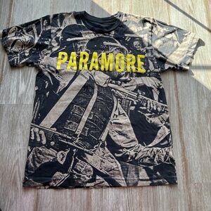 Paramore Tour Short Sleeve T-shirt size M